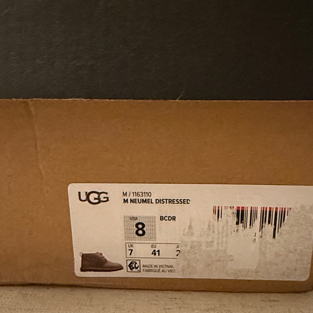 UGG Neumel Distressed Boots - Brown